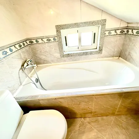 Estudio Com Cozinha E Casa De Banho! Bragança